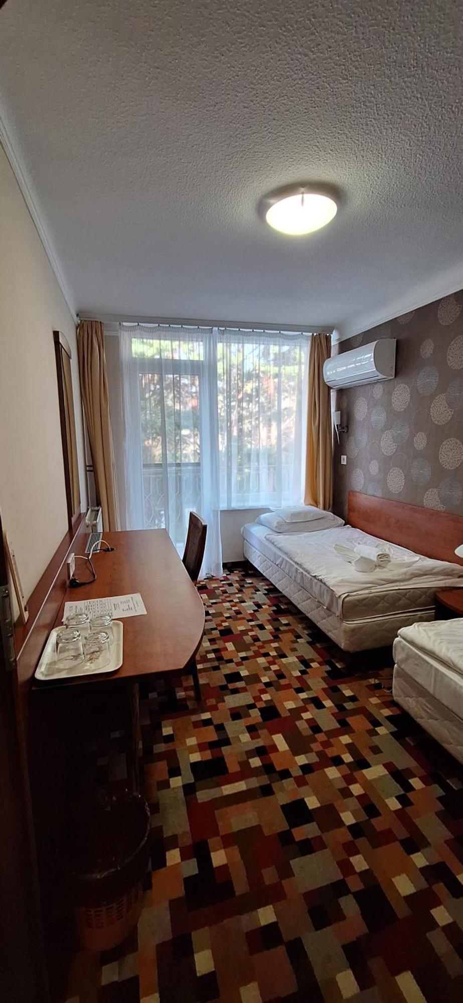 Atryum Hotel Szolnok Exterior photo